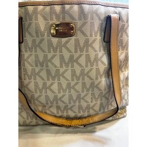 Michael Kors Jet Set Tote Shoulder Bag Women's Travel Large Vanilla Monogram